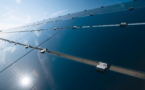 碲化镉电池效率再破纪录!硅,你怕了吗?