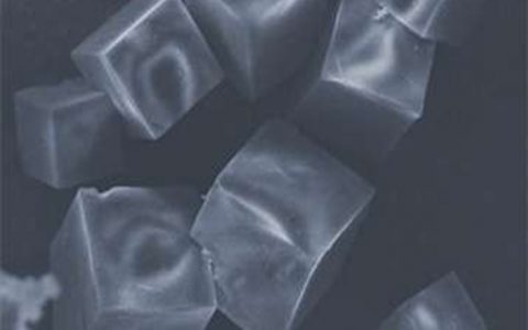 法国发明纳米怪咖:会呼吸的负吸收材料