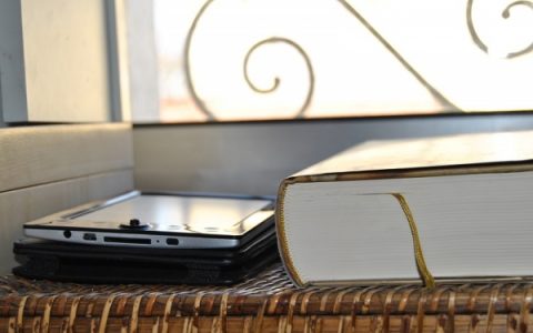 重大突破!中国制造出世界上第一张石墨烯电子纸——超薄电子器件不再是梦