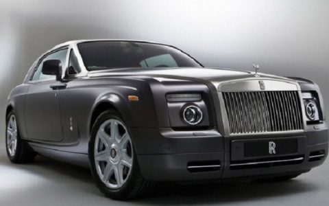 劳斯莱斯将碳纤维运用于汽车