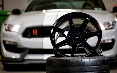 福特轻量化设计负责人: 复合材料即将在汽车上获得突破!