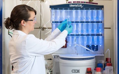 这种材料,不给饭吃就自毁啦