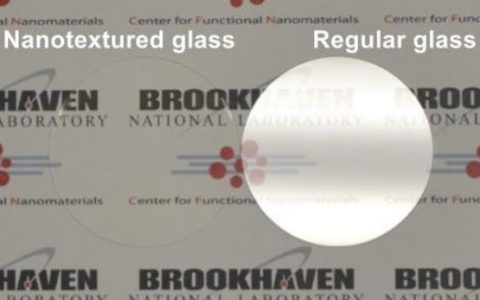 “透明”的纳米锥玻璃