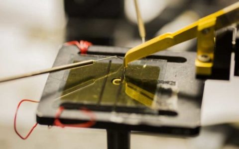 有机太阳能电池的巨大突破